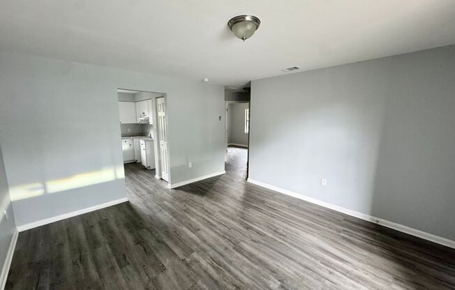 Spacious 2BR/1BA Unit Available !