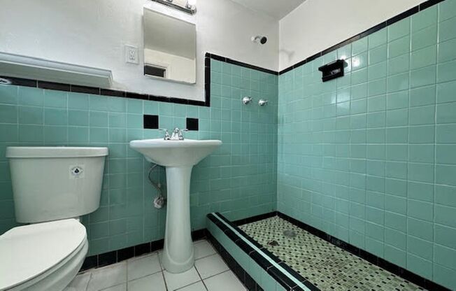 100 Isle of Venice Ft. Lauderdale, FL 33301