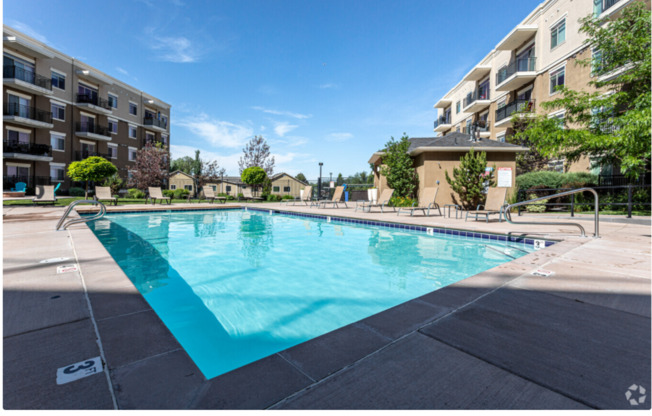 2 beds, 2 baths, 1,004 sqft, $1,550, Unit 339