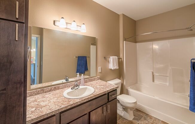 2 beds, 2 baths, 1,044 sqft, $1,275, Unit 312