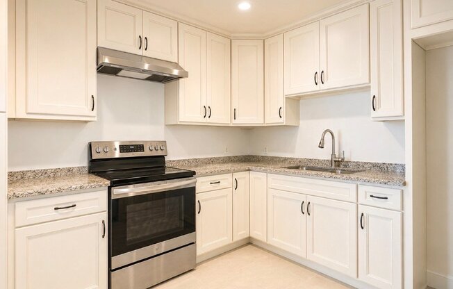 341 W DRYDEN ST