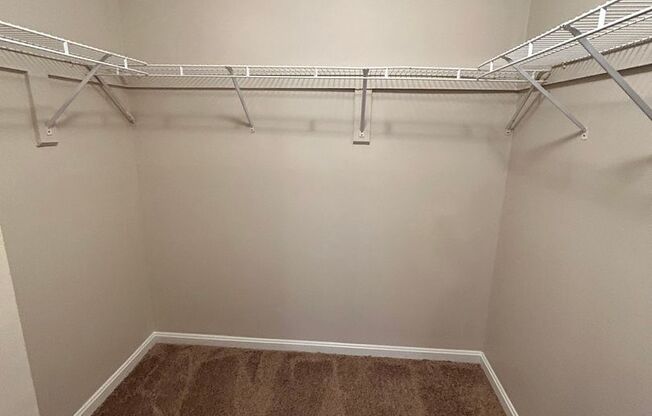 2 beds, 1 bath, 930 sqft, $1,100, Unit 4510-204