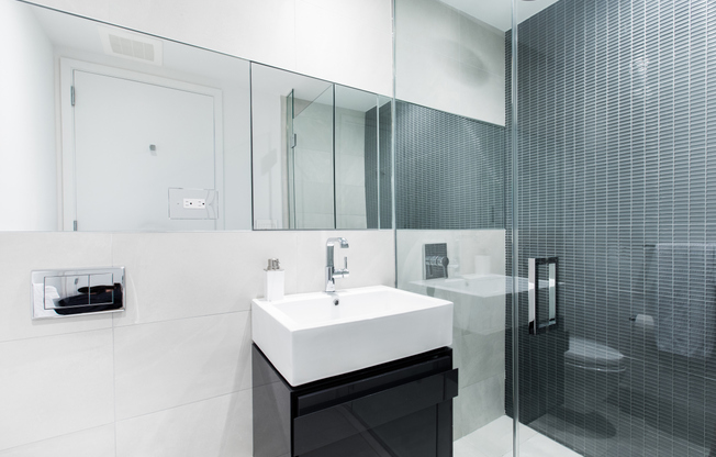 4 beds, 3.5 baths, $23,000, Unit PH