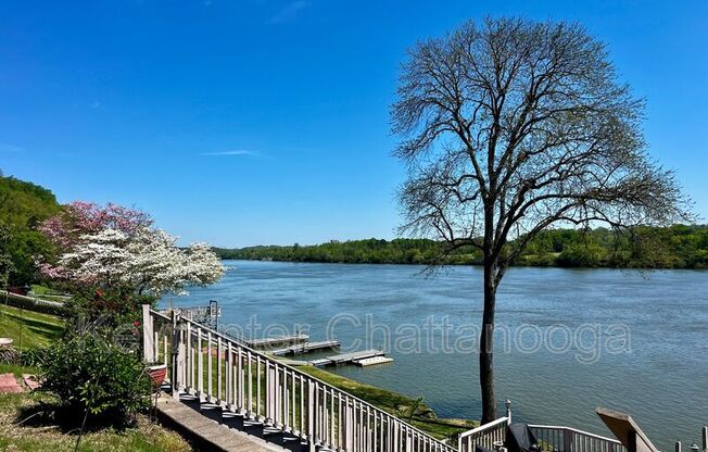 3166 WATERFRONT DR