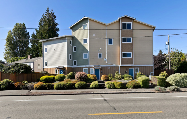 Spacious Magnolia Townhome