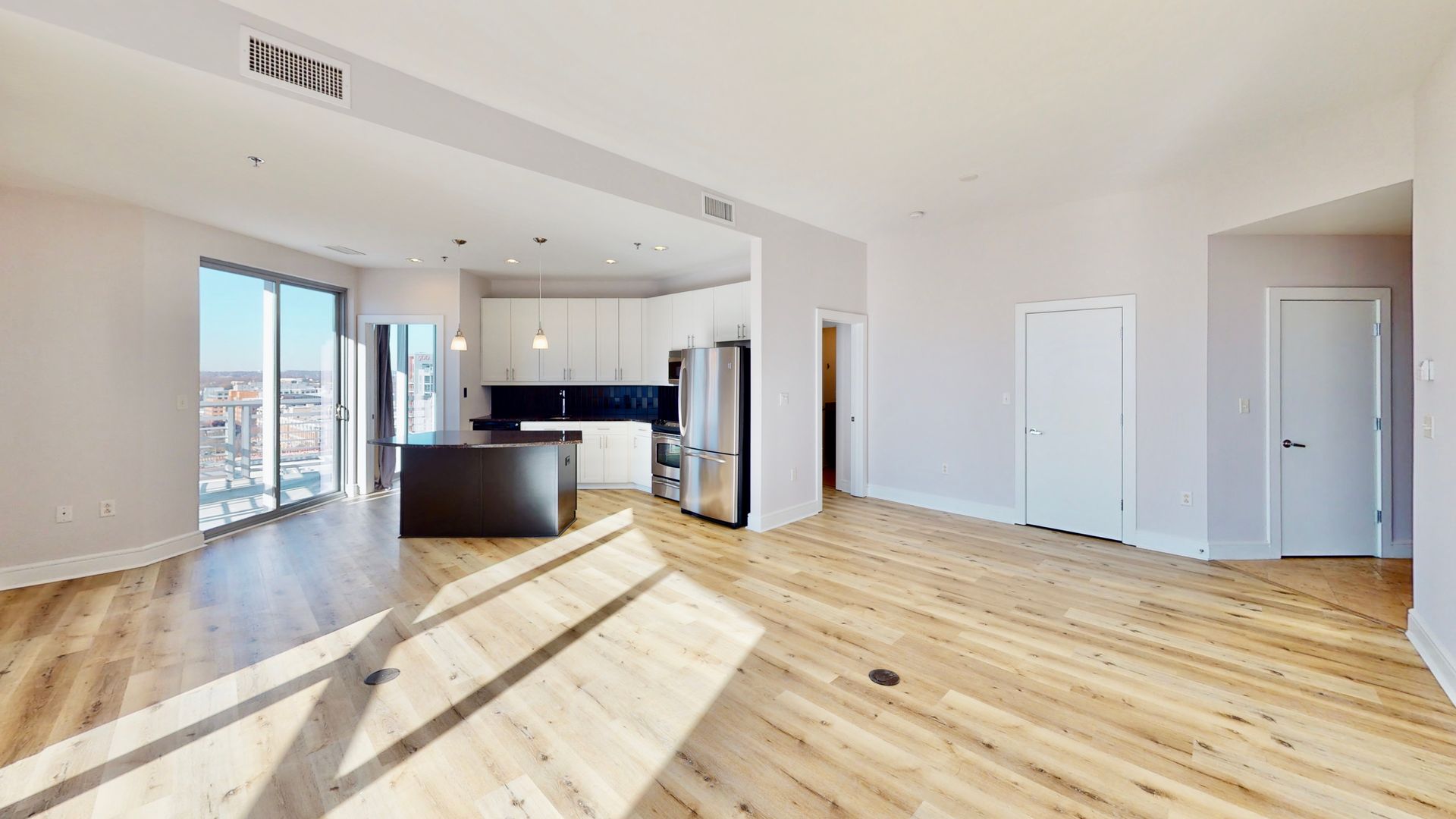 333 W Trade Street #1207