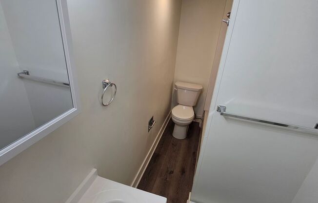 1 bed, 1 bath, $995, Unit Unit 4