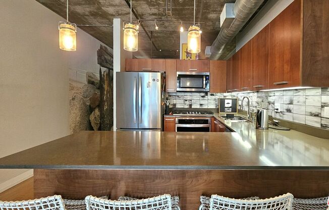 Studio, 1 bath, 660 sqft, $2,700, Unit 609
