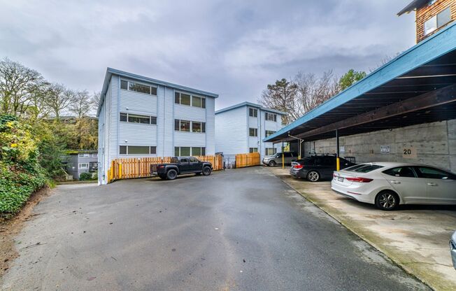 1 bed, 1 bath, 725 sqft, $1,695, Unit 406