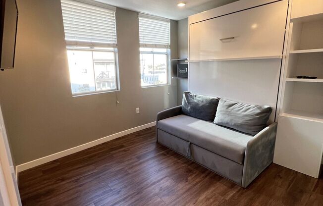 Studio, 1 bath, 346 sqft, $1,895, Unit 434-407