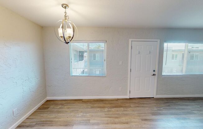 2 beds, 1 bath, 900 sqft, $1,390, Unit 25