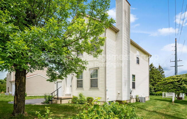 1064 WEXFORD GRN BLVD