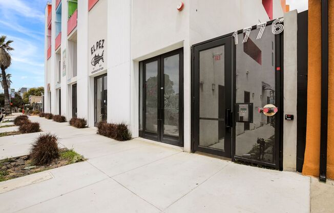 1 bed, 1 bath, 648 sqft, $2,195, Unit 3042