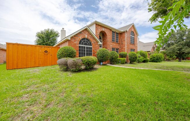 Discover comfort and elegance in this beautifully updated 4-bedroom, 3-bathroom home with 3,476 sq ft of living space, located in a prime Richardson neighborhood.