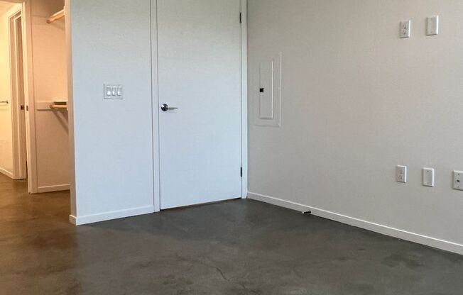 2 beds, 2 baths, 971 sqft, $2,795, Unit 102