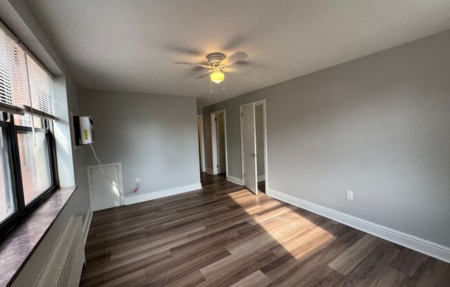 3 beds, 2 baths, 1,300 sqft, $2,599, Unit 6236 Fifth Ave. #203B