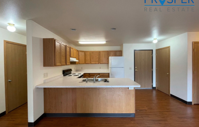 3 beds, 2 baths, 1,200 sqft, $1,375, Unit TE218X-122