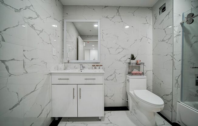 1 bed, 1 bath, 707 sqft, $1,980, Unit 610