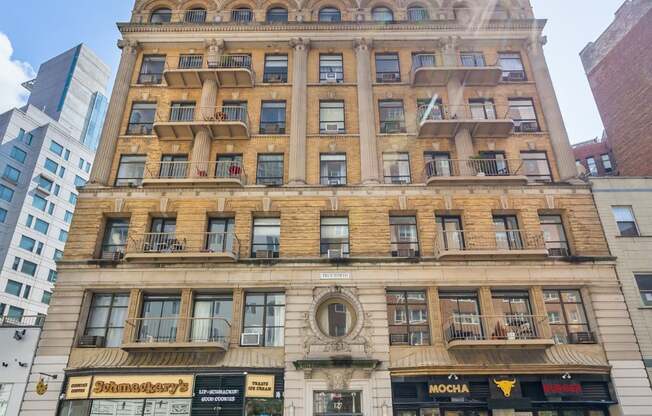 Studio, 1 bath, $4,100, Unit 2E