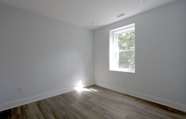 1 bed, 1 bath, 551 sqft, $1,385, Unit 102
