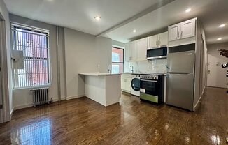 413 E 114 ST