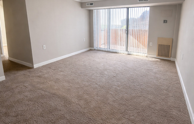 2 beds, 1 bath, 760 sqft, $1,575, Unit 1-1503