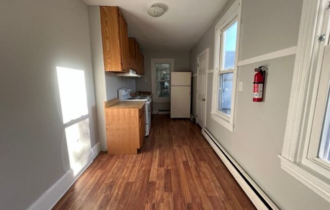 569 Douglas St.