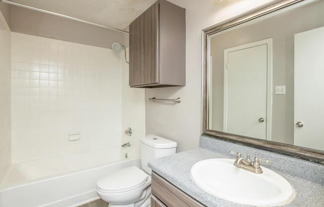 2 beds, 1 bath, 964 sqft, $1,395