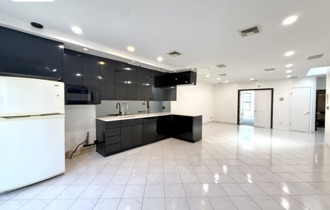342 OVINGTON AVE