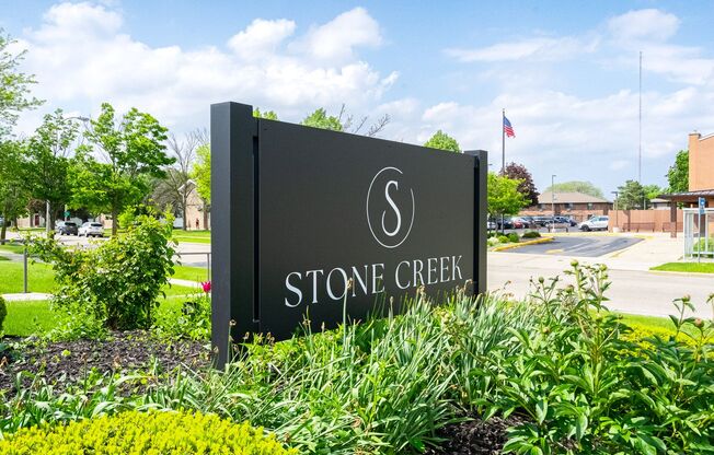 2 beds, 1 bath, 850 sqft, $1,099, Unit D104