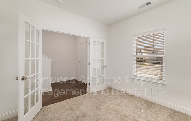225 ASHER CT