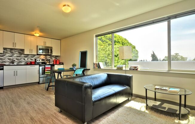 1 bed, 1 bath, $1,395, Unit 3