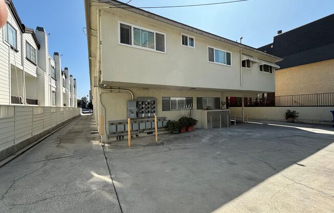 2 beds, 2 baths, $2,375, Unit # 2