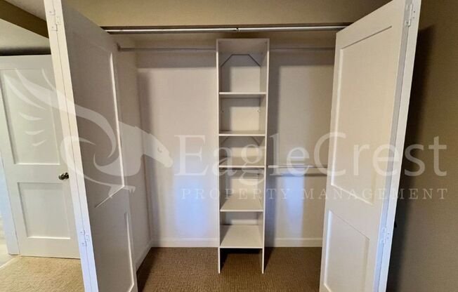 2 beds, 1 bath, $1,995, Unit Unit F-11