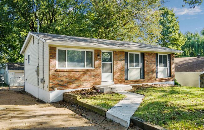 Move-in-Ready Single Family Home with Detached Garage and Fenced in Yard!