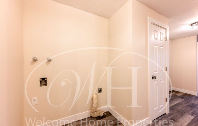 1 bed, 1 bath, 534 sqft, $1,145, Unit 1200 Broadway, Apt A