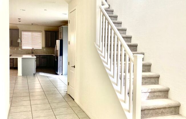 HENDERSON PROPERTY IN CADENCE WITH HARDWOOD FLOORS AND UPGRADES