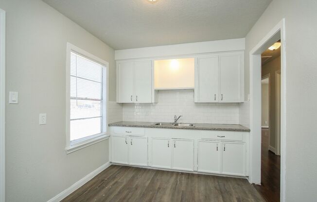 3 beds, 1 bath, $1,497