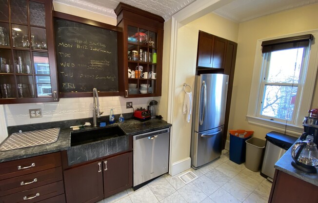387 HIGHLAND AVE