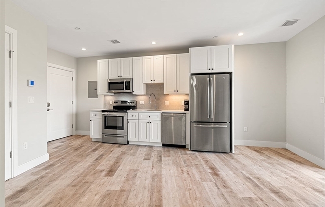 1 bed, 1 bath, 499 sqft, $3,299, Unit 309
