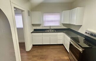 2922-2924 Ruckle Street