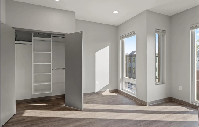 1 bed, 1 bath, 650 sqft, $3,300, Unit 5