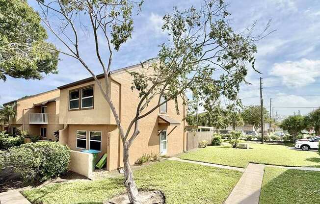 1839 CLEARBROOKE DR