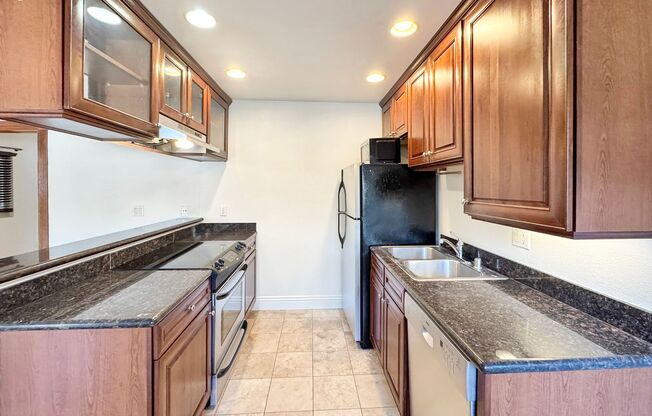 1 bed, 1 bath, $2,450