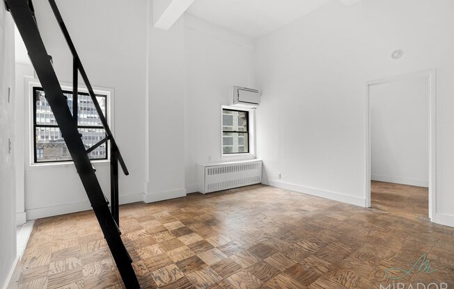 1 bed, 1 bath, $4,200, Unit 12B