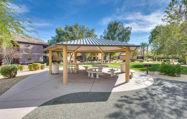 2 beds, 2 baths, $1,650, Unit UNIT 1051