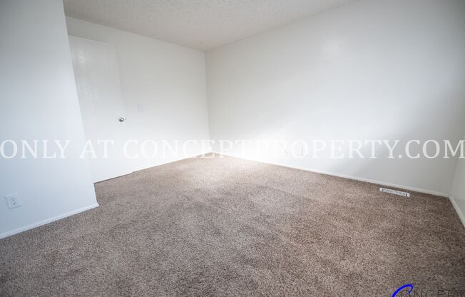 2 beds, 1 bath, 935 sqft, $1,275, Unit 47 R