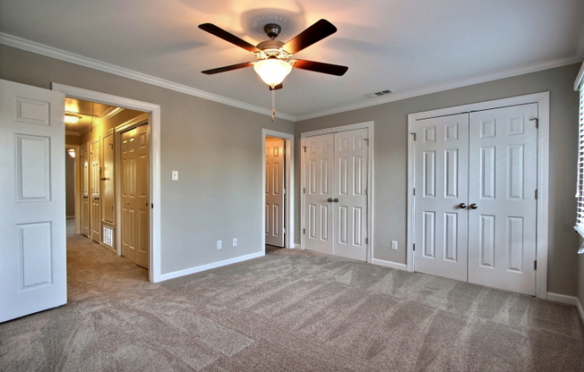 2 beds, 2.5 baths, 1,400 sqft, $2,650, Unit 409 A East Gaston Street