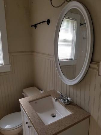 7 Mindoro Cir Pensacola, fl | MOVE IN SPECIAL: HALF OFF first full month of rent!!!