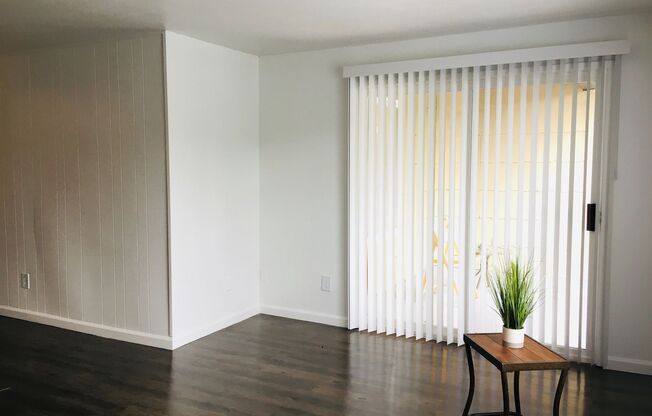 2 beds, 1.5 baths, 1,200 sqft, $2,500, Unit 212